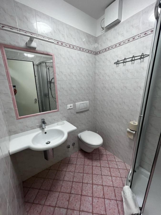 Apartment Cornicello With Pool By Glam Бардолино Екстериор снимка